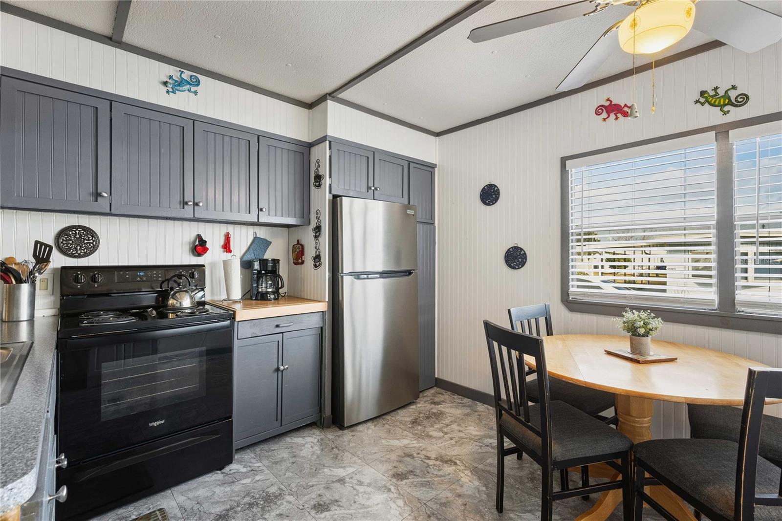 BETMAR ACRES - Residential