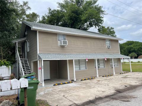 Photo of 117 5th Street NE, Winter Haven, FL 33881 (MLS # L4961626)