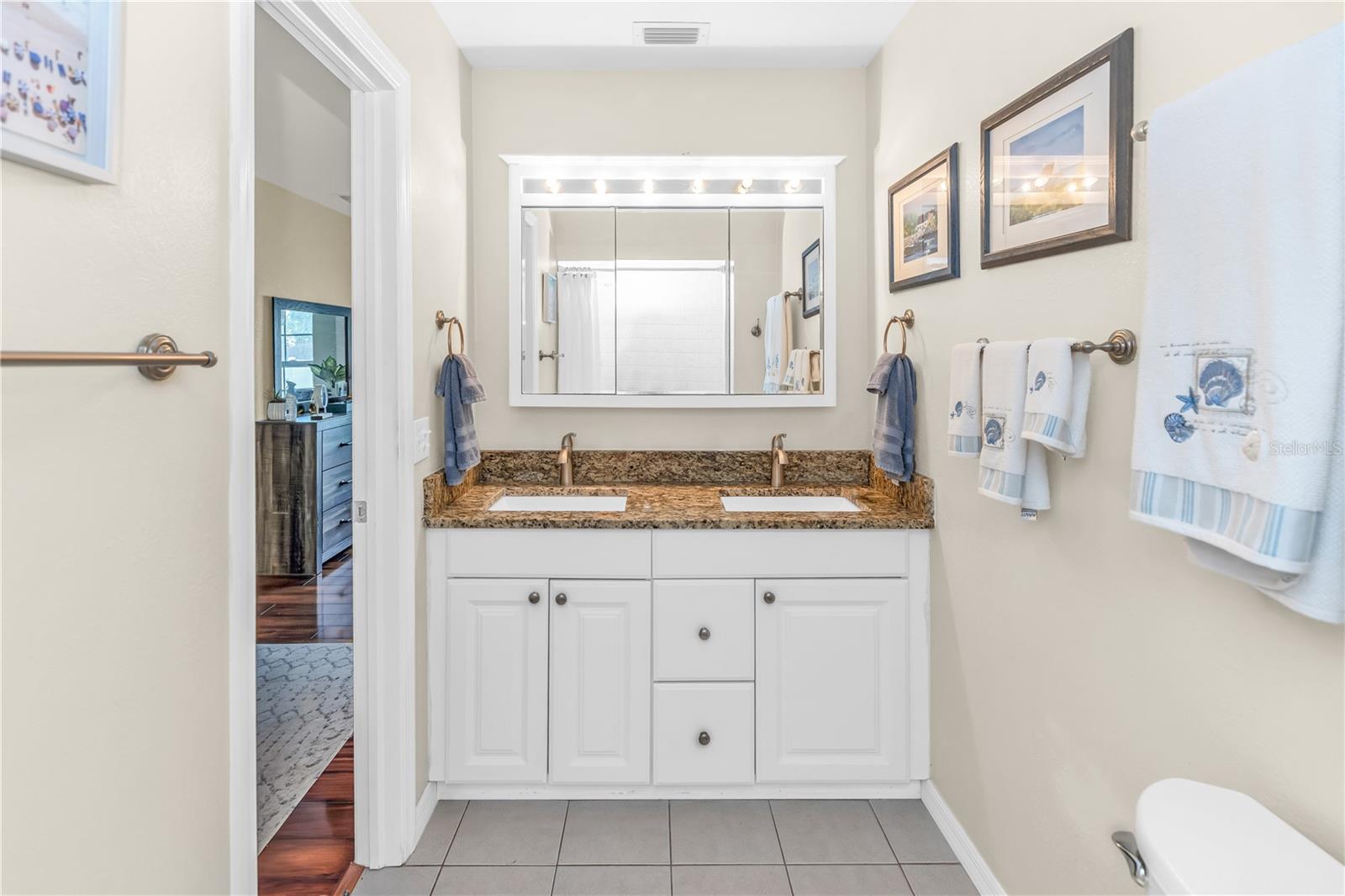 SOUTHSIDE ESTATES - Residential