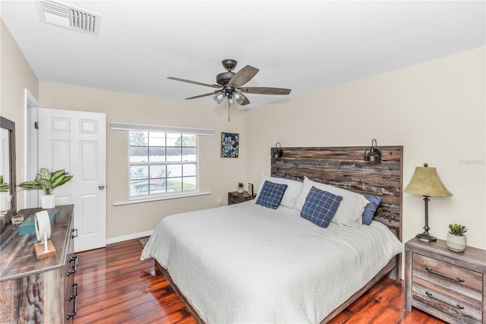 SOUTHSIDE ESTATES - Residential