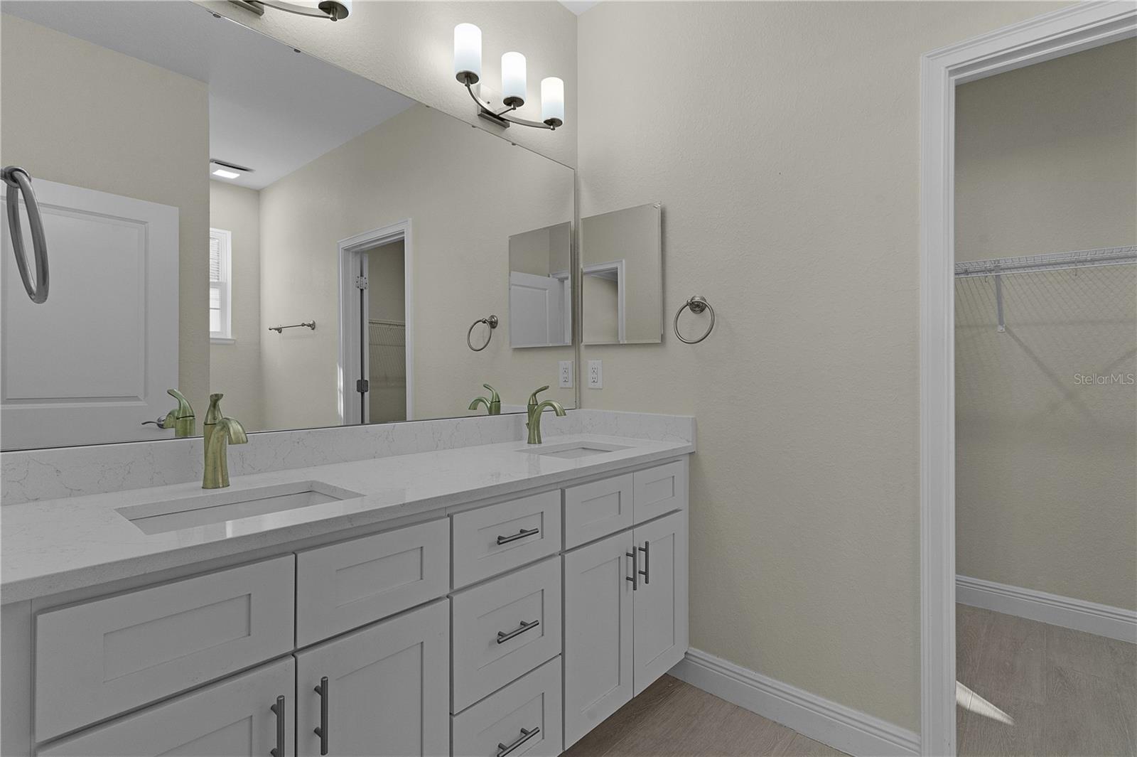 DENSAN PARK PH ONE - Residential