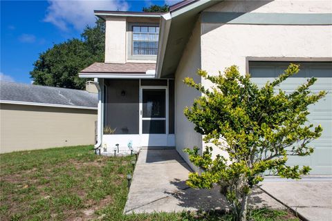 A home in WINTER HAVEN