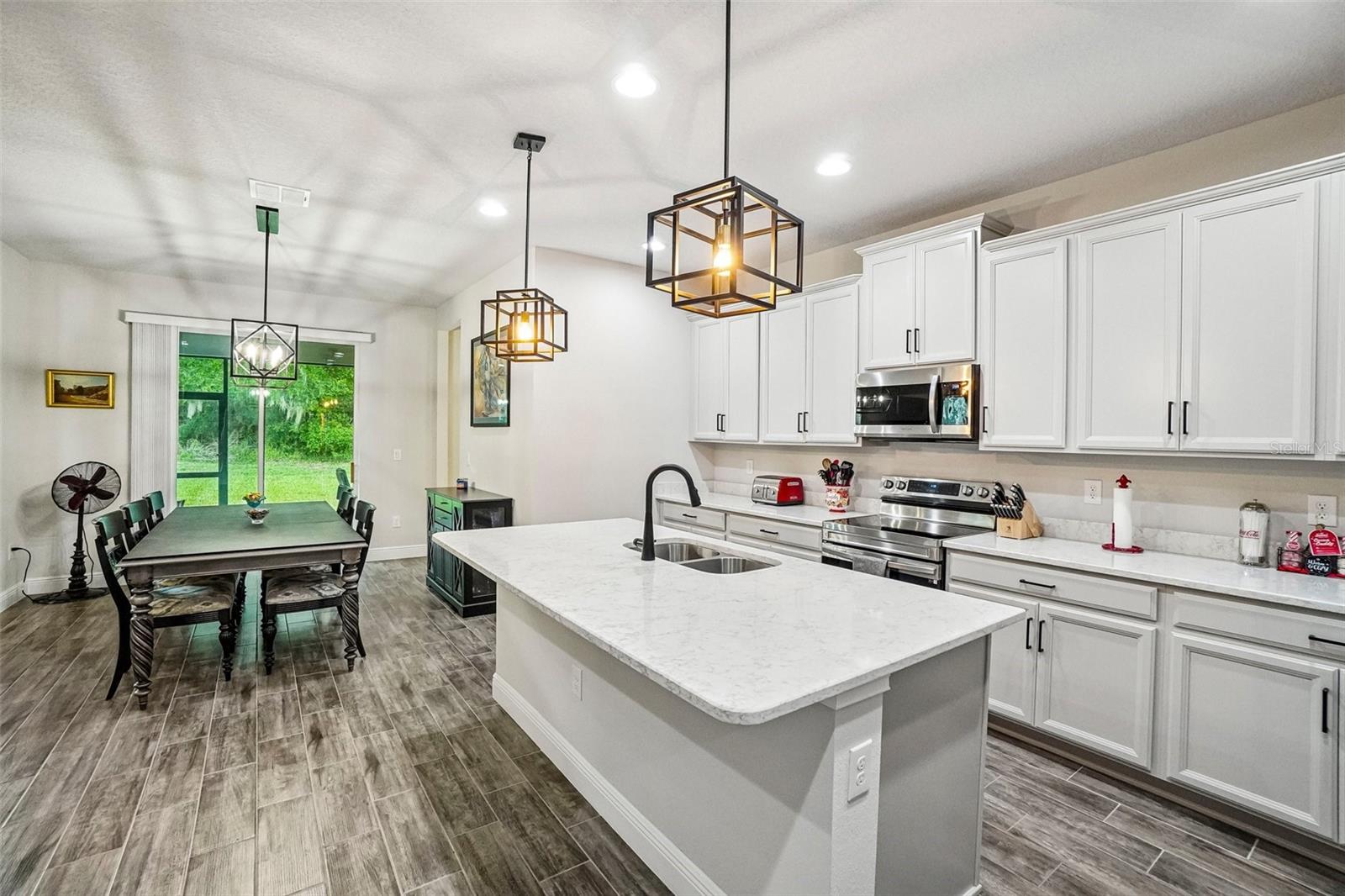 MEADOWGROVE - Residential