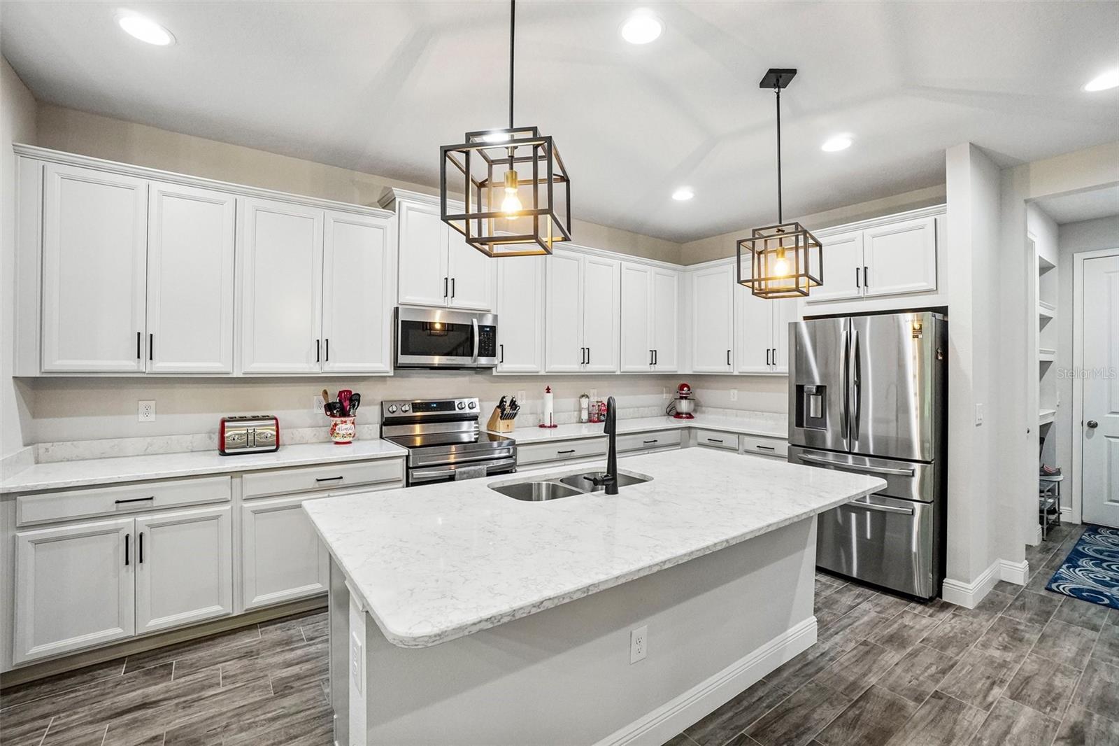 MEADOWGROVE - Residential