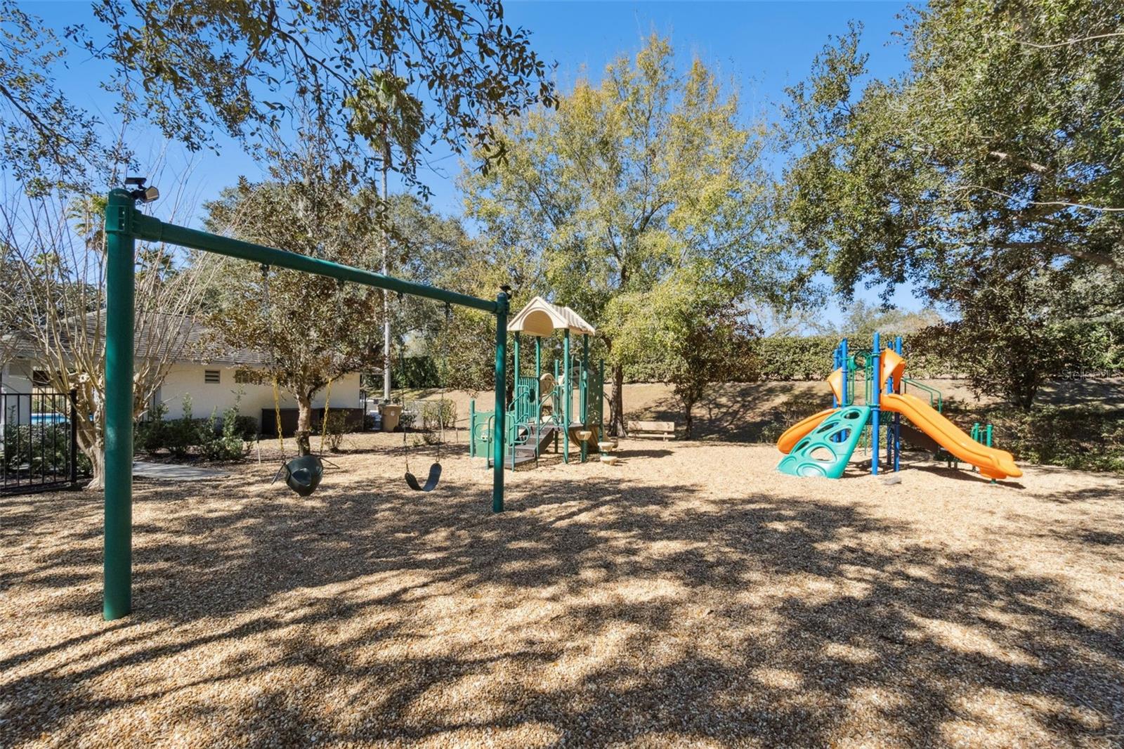 SUNSET LAKES - Residential