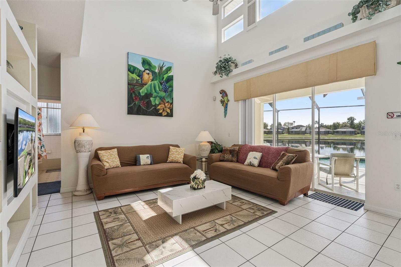 SUNSET LAKES - Residential