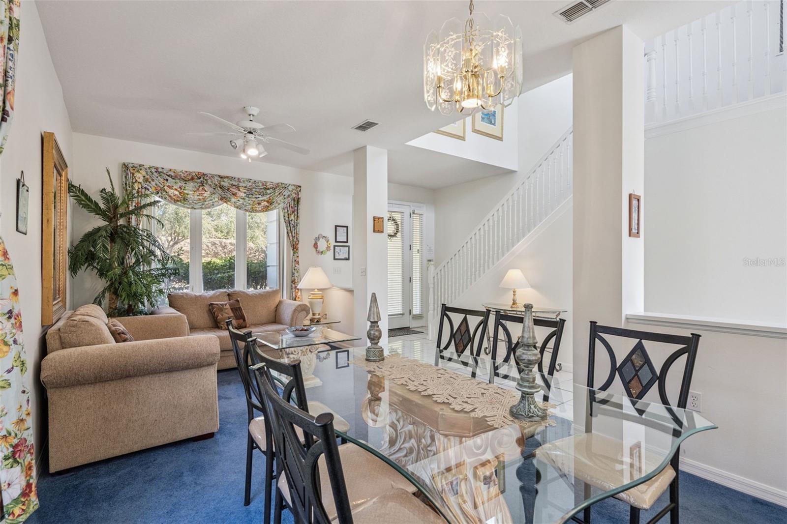 SUNSET LAKES - Residential