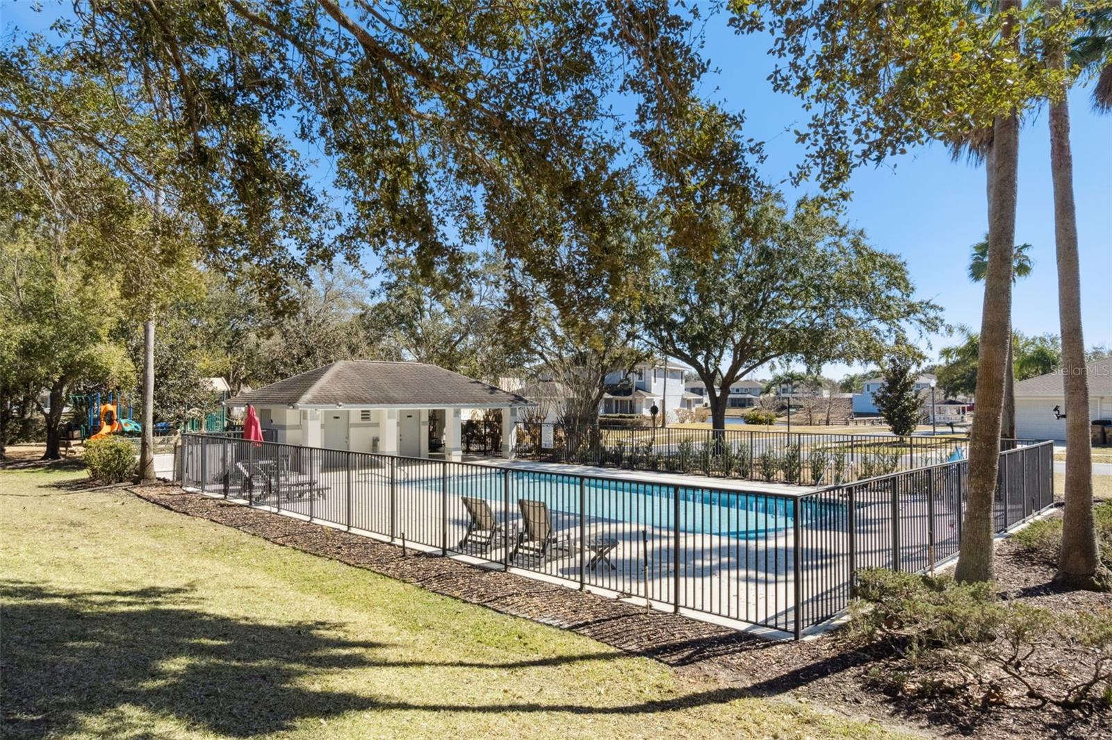 SUNSET LAKES - Residential