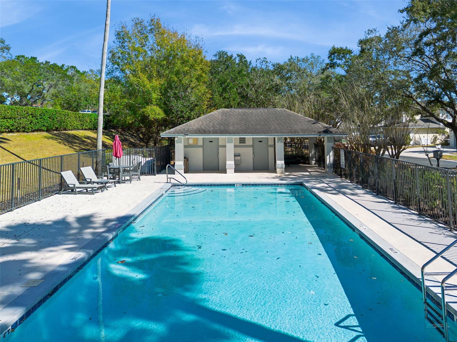 SUNSET LAKES - Residential