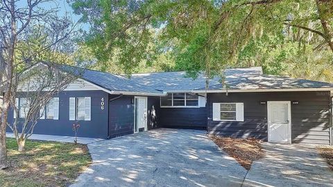 A home in PLANT CITY