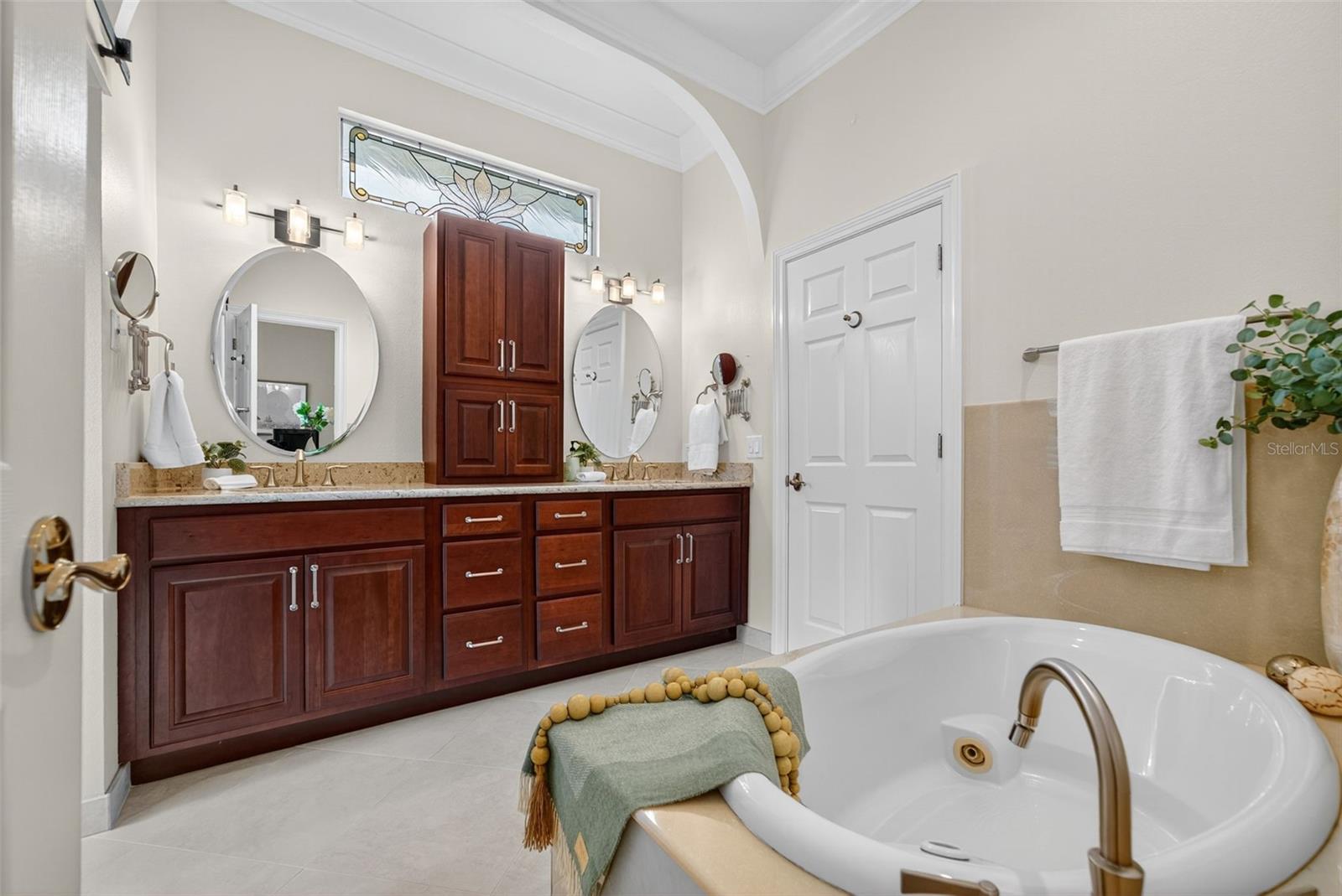 BAYVIEW GROVE - Residential