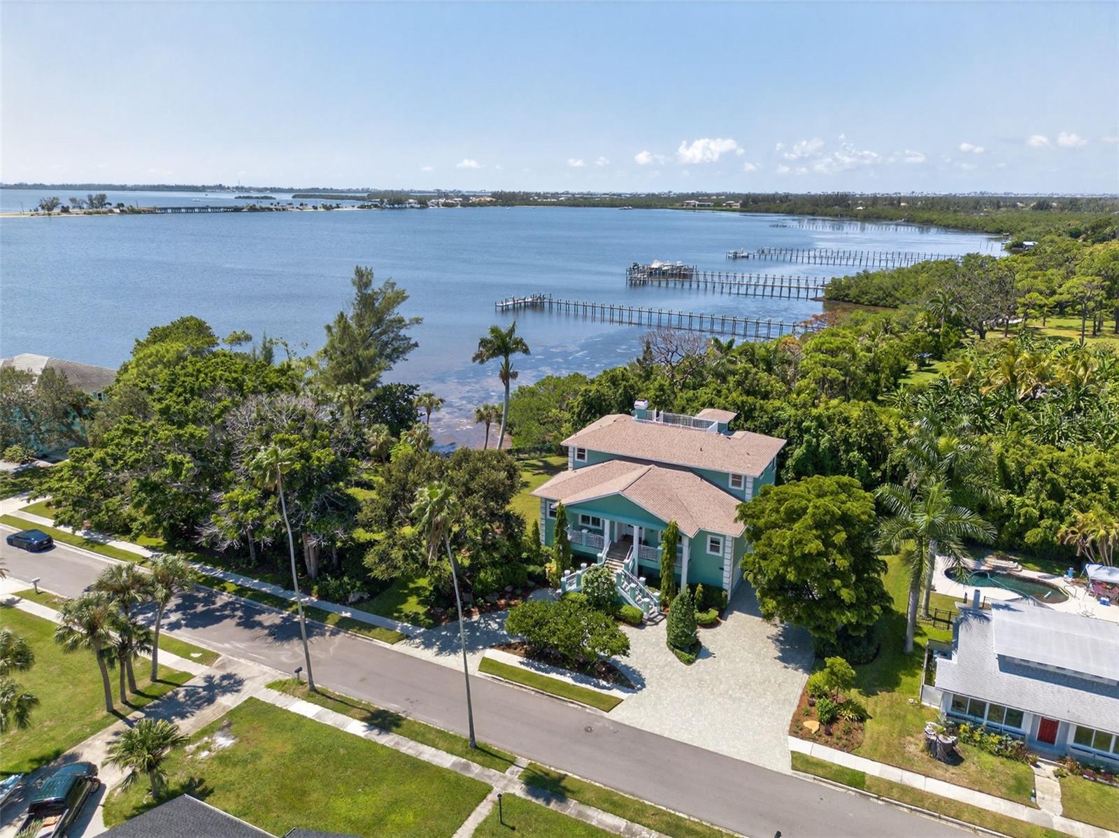 BAYVIEW GROVE - Residential