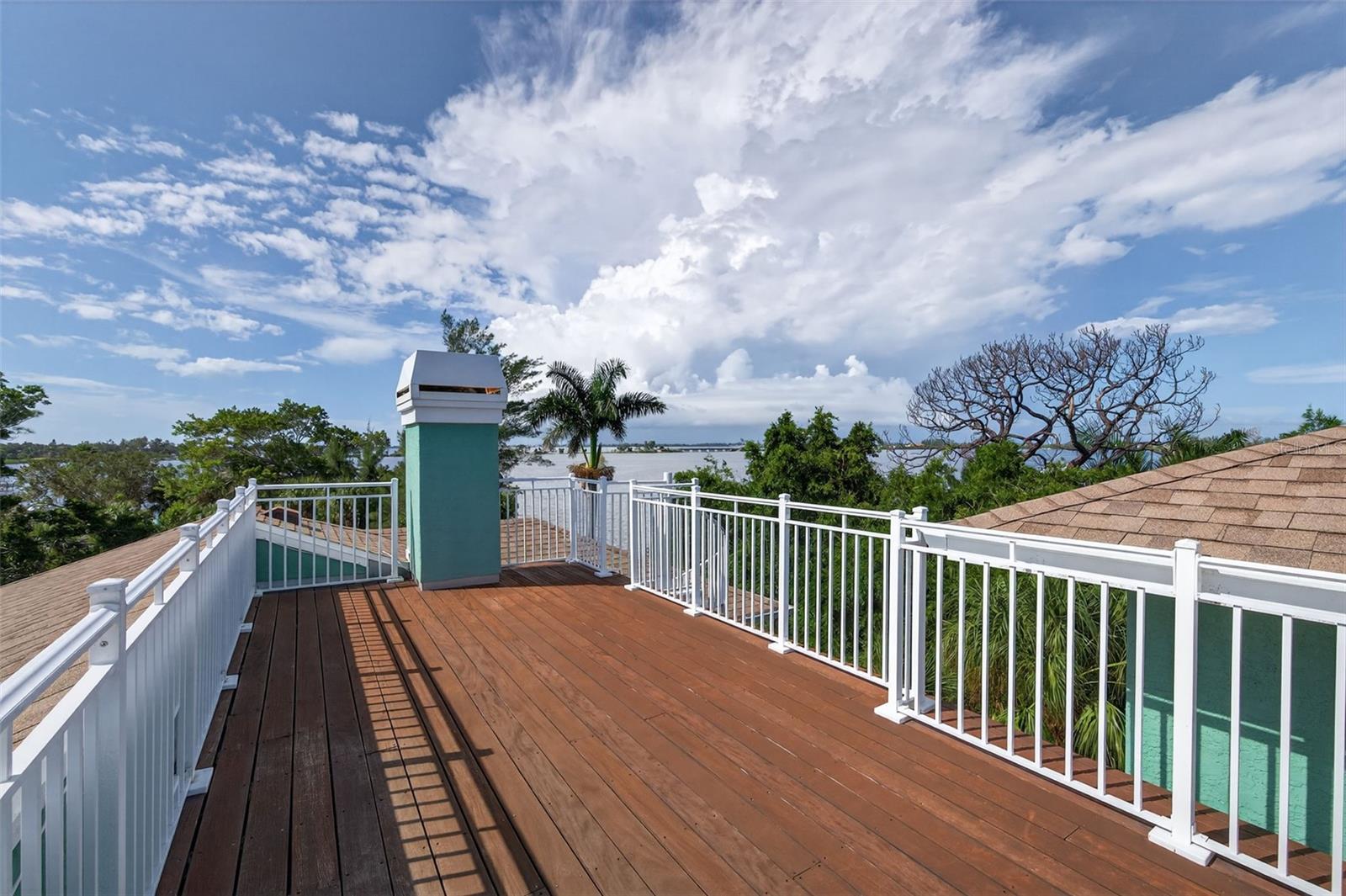 BAYVIEW GROVE - Residential