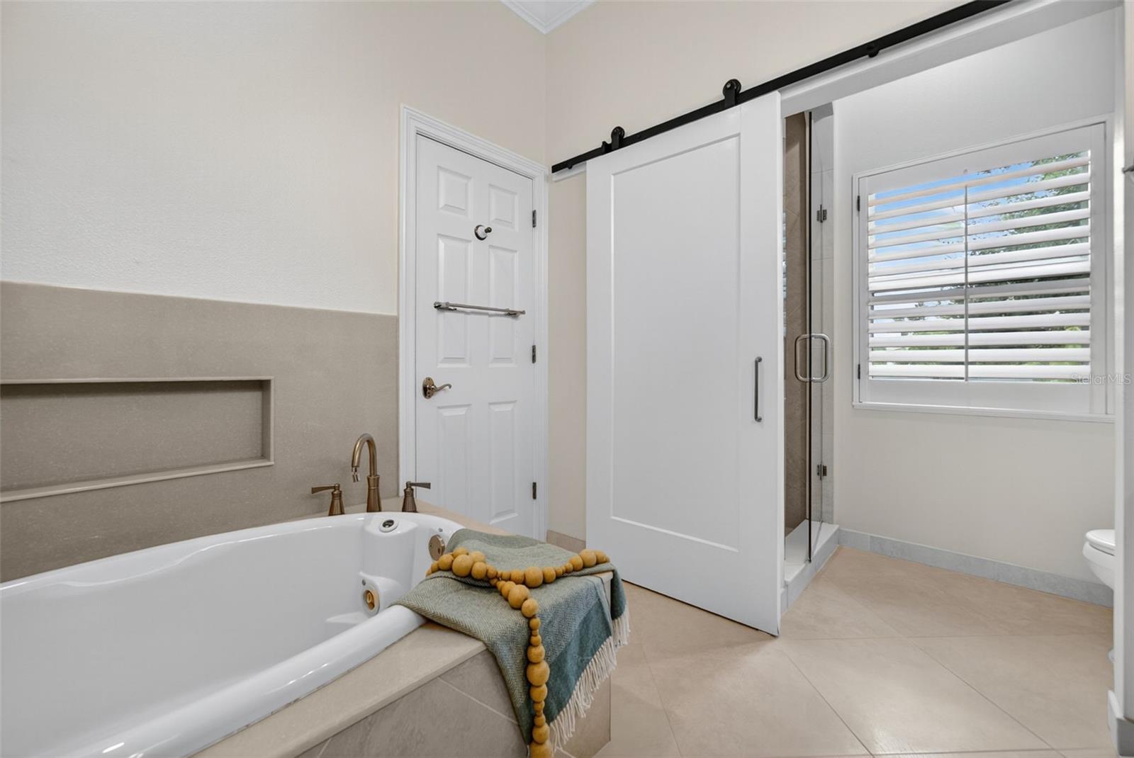 BAYVIEW GROVE - Residential