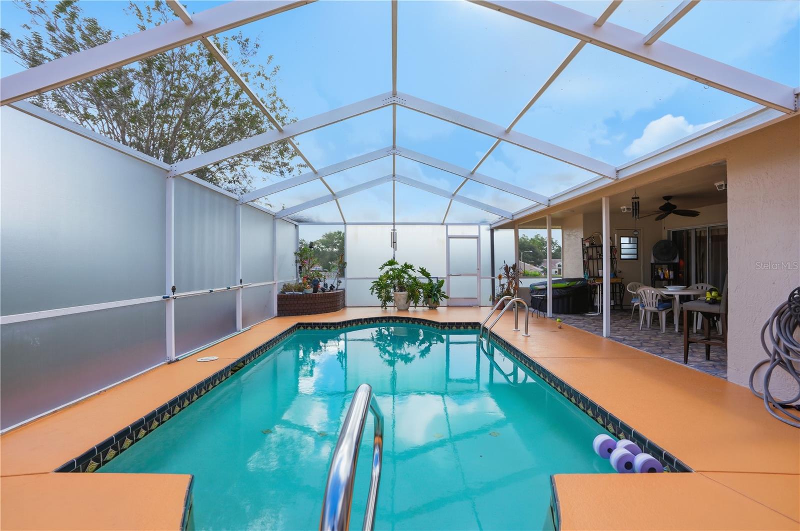 SEVEN HILLS - Residential