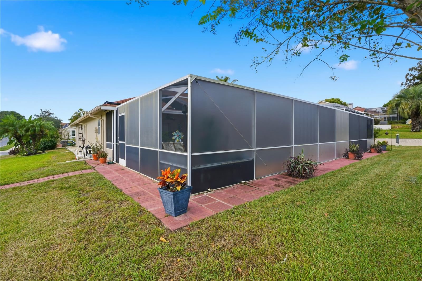 SEVEN HILLS - Residential