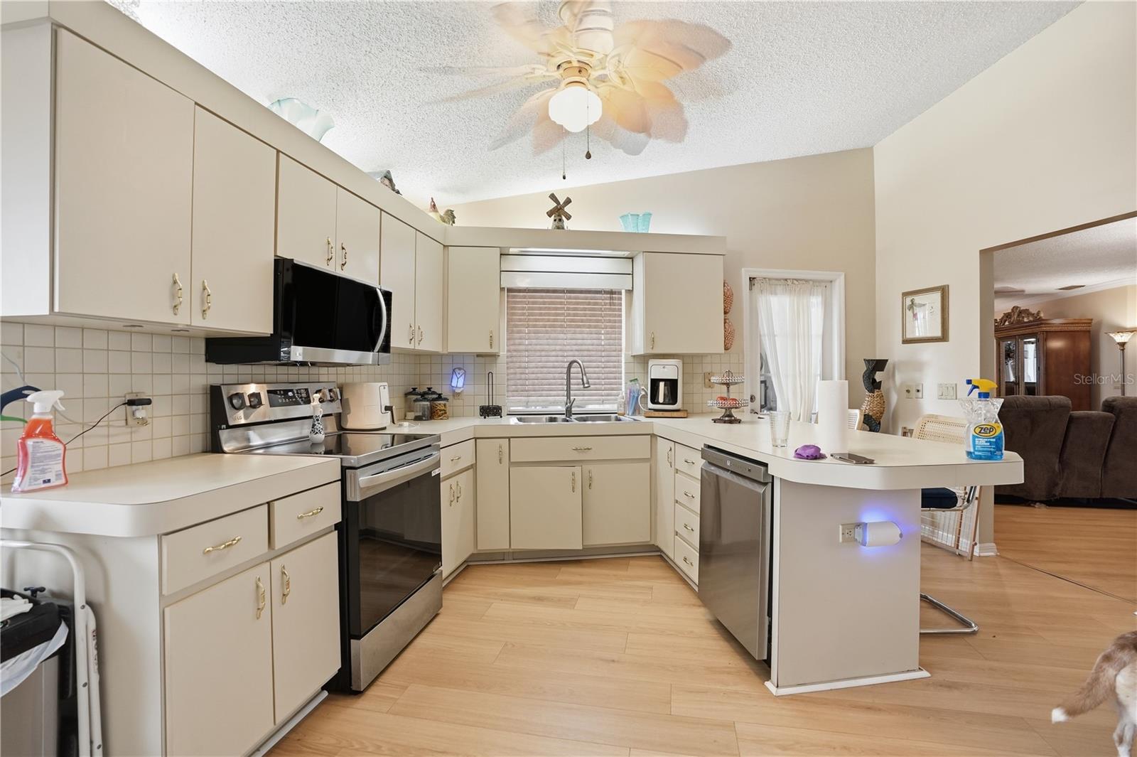 SEVEN HILLS - Residential