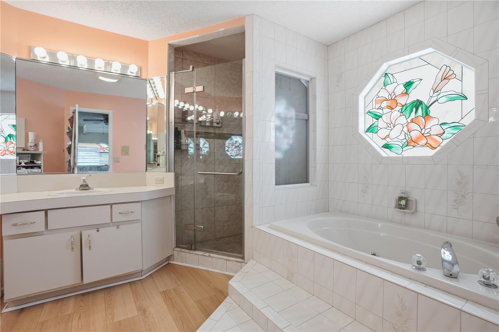 SEVEN HILLS - Residential