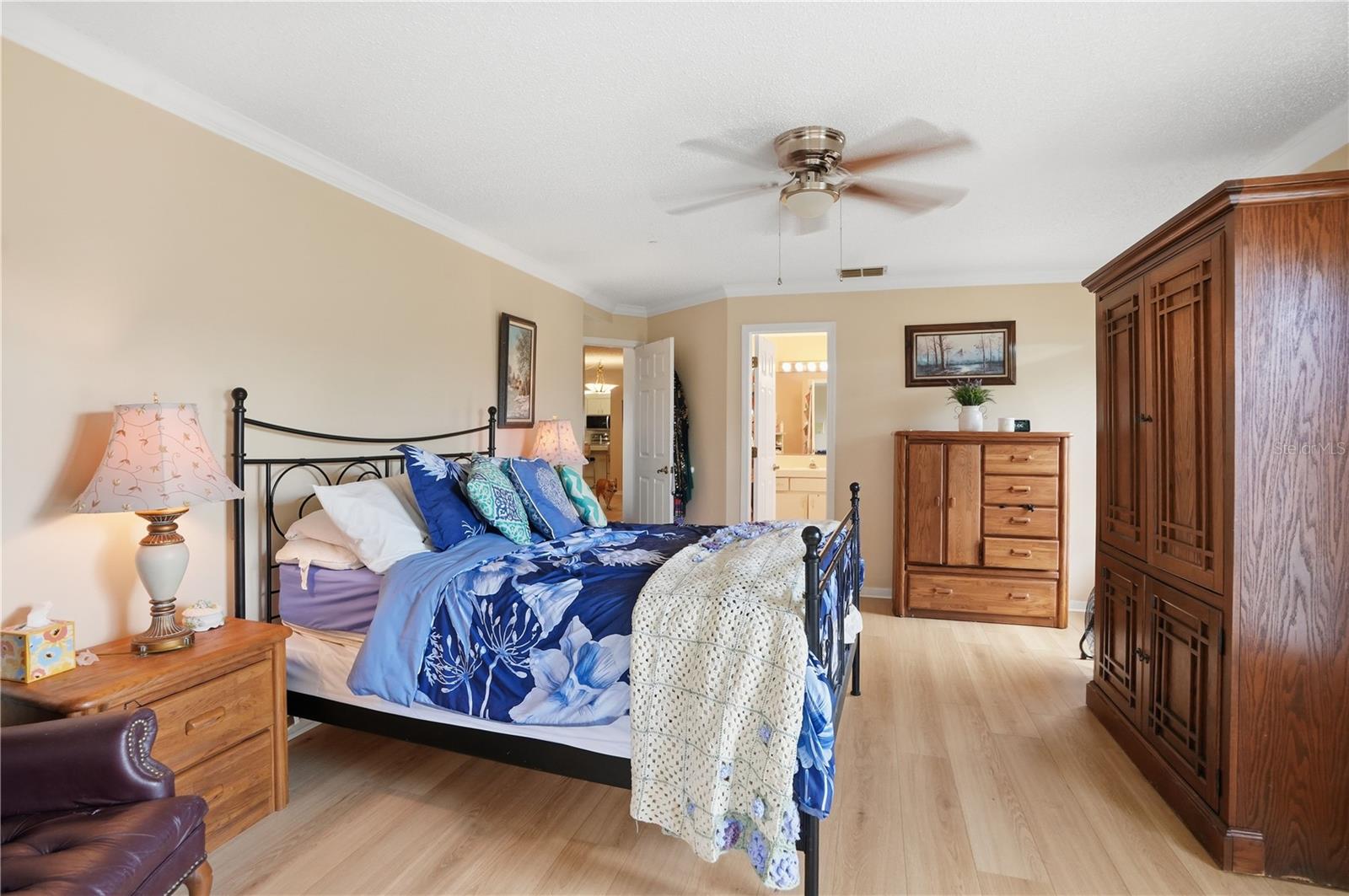 SEVEN HILLS - Residential