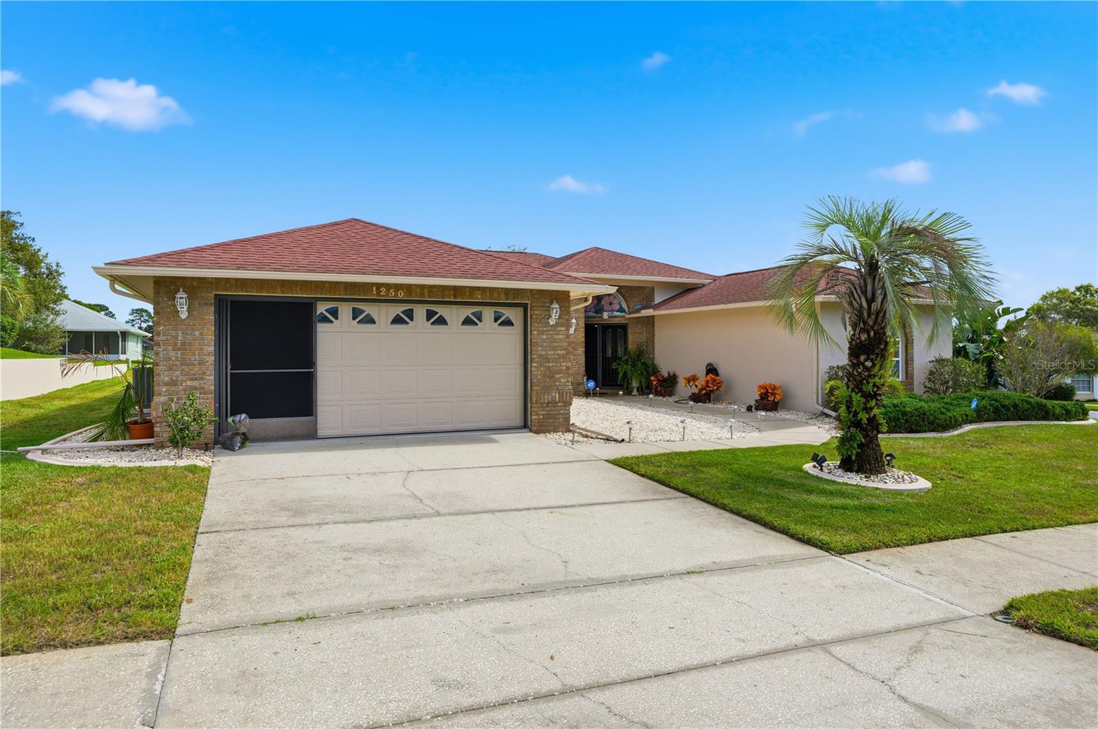 SEVEN HILLS - Residential