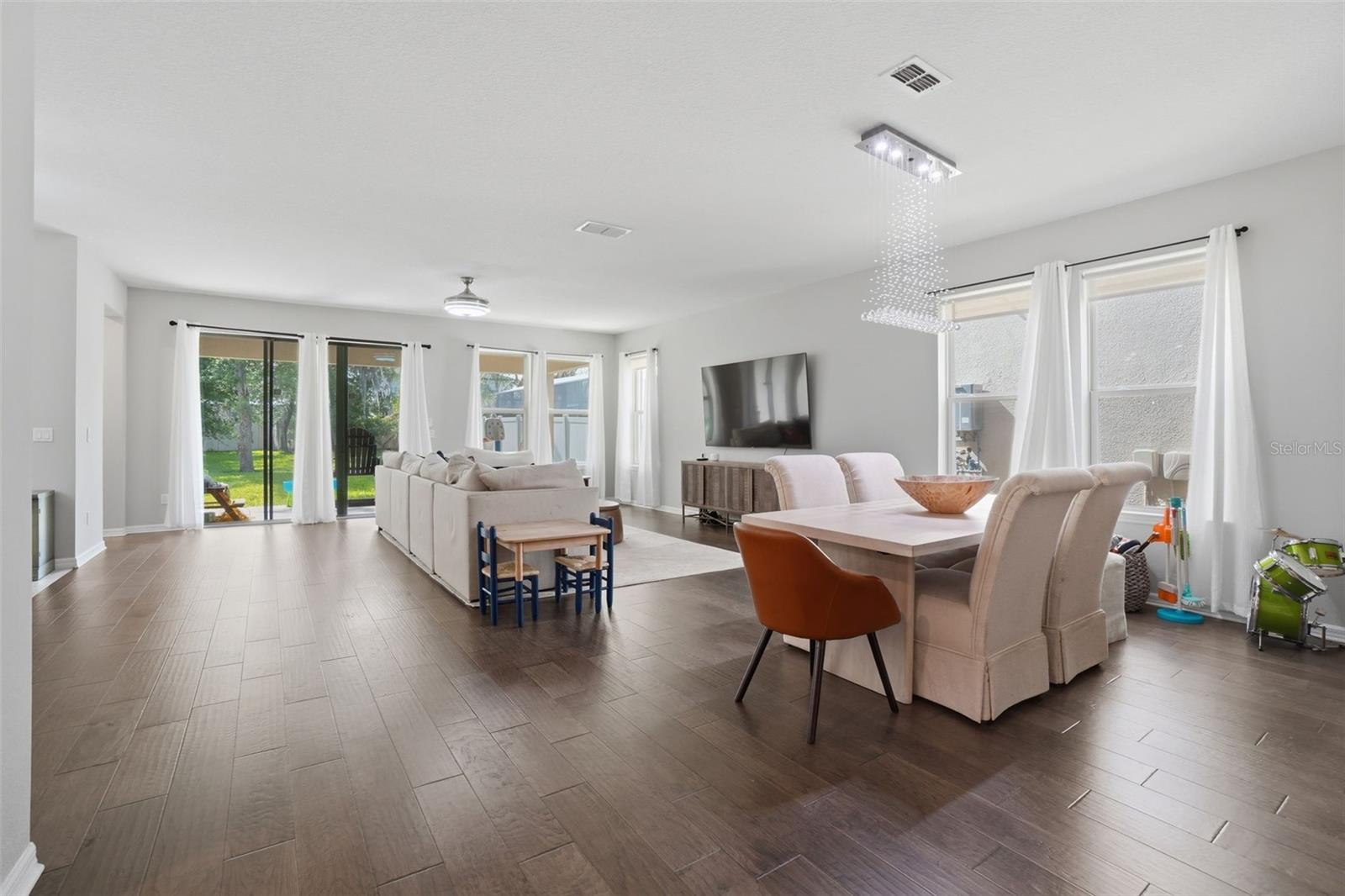 WINDERMERE ISLE - Residential