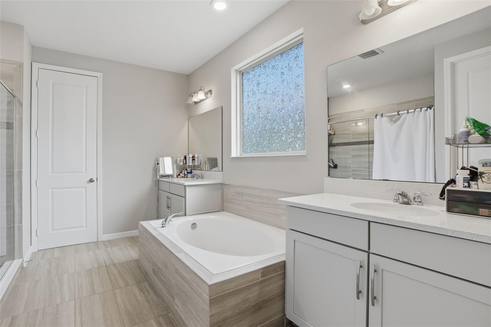 WINDERMERE ISLE - Residential