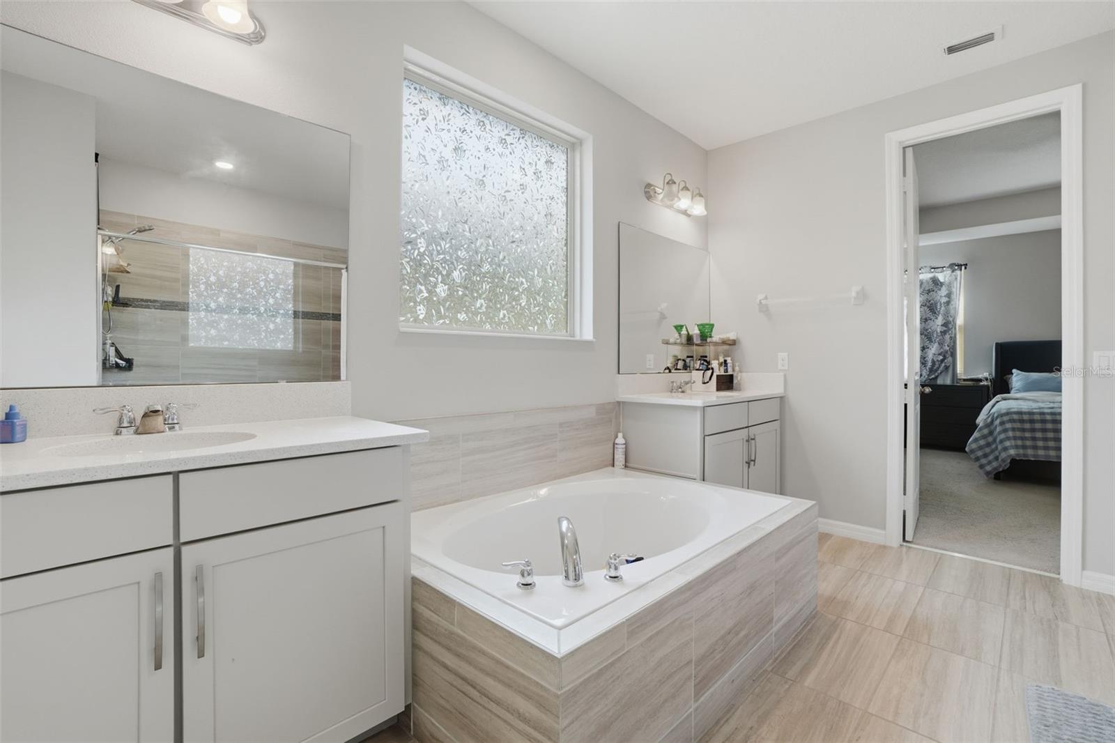 WINDERMERE ISLE - Residential