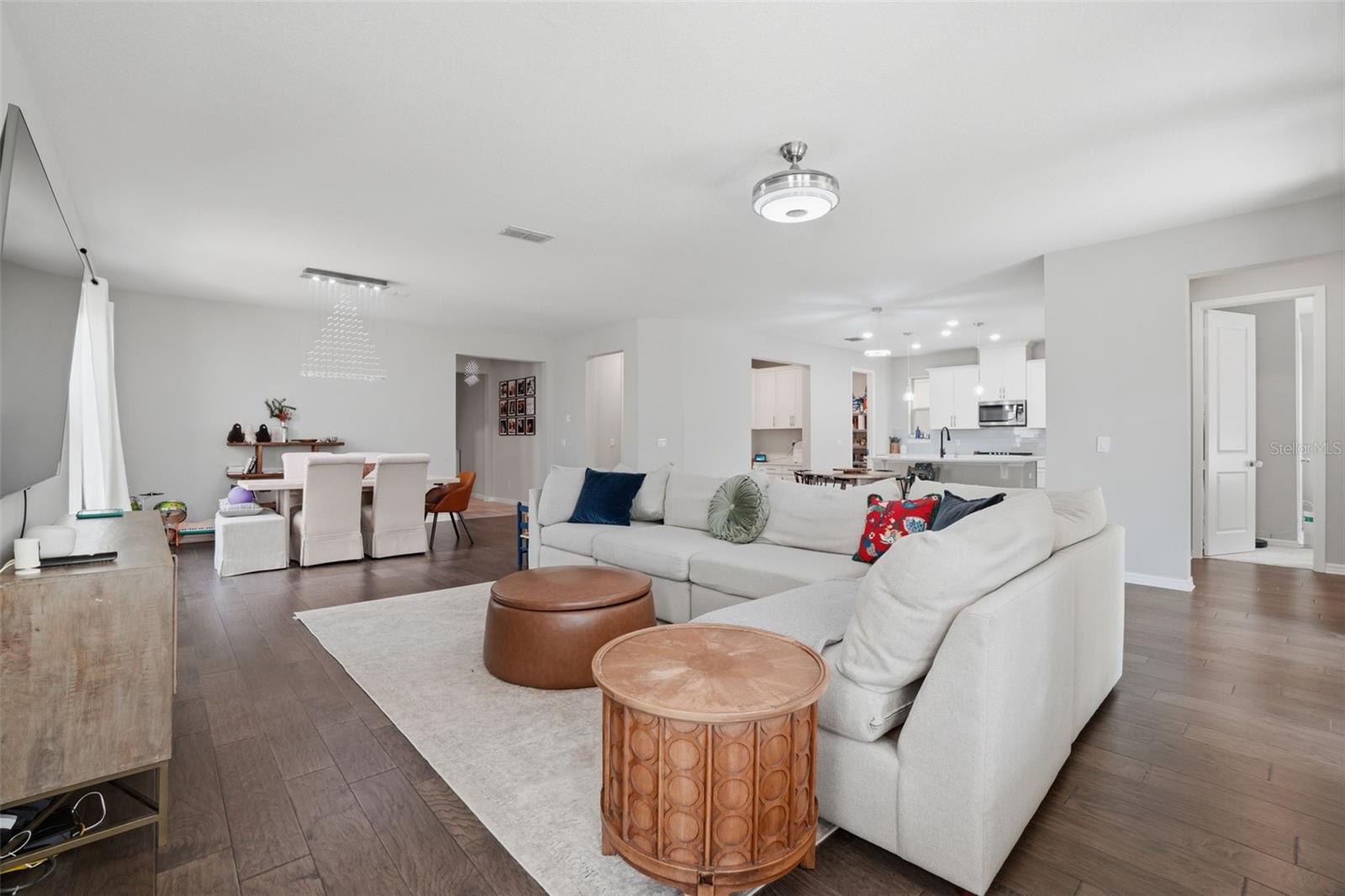 WINDERMERE ISLE - Residential