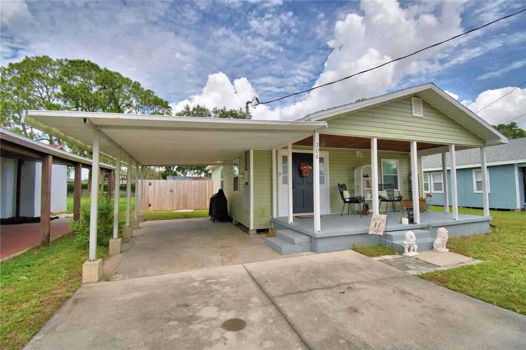 Photo of 208 Florida Drive, Auburndale, FL 33823 (MLS # P4935633)