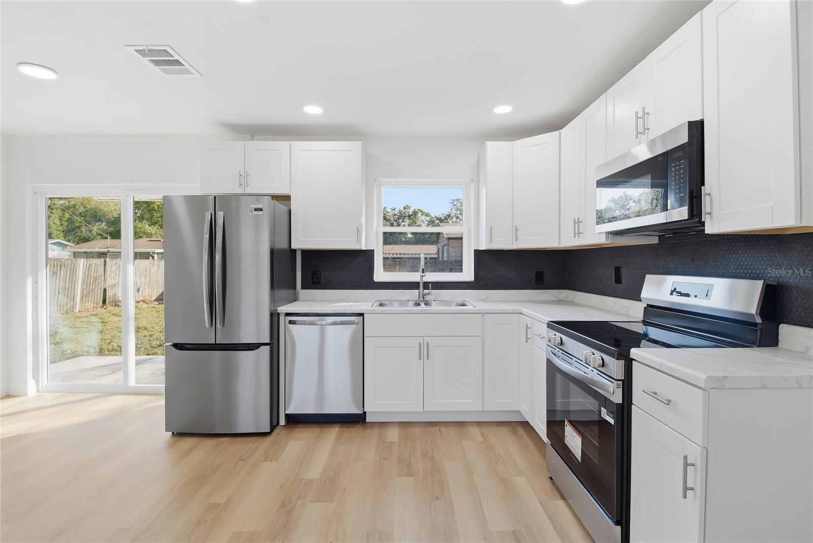 SUN ACRES - Residential