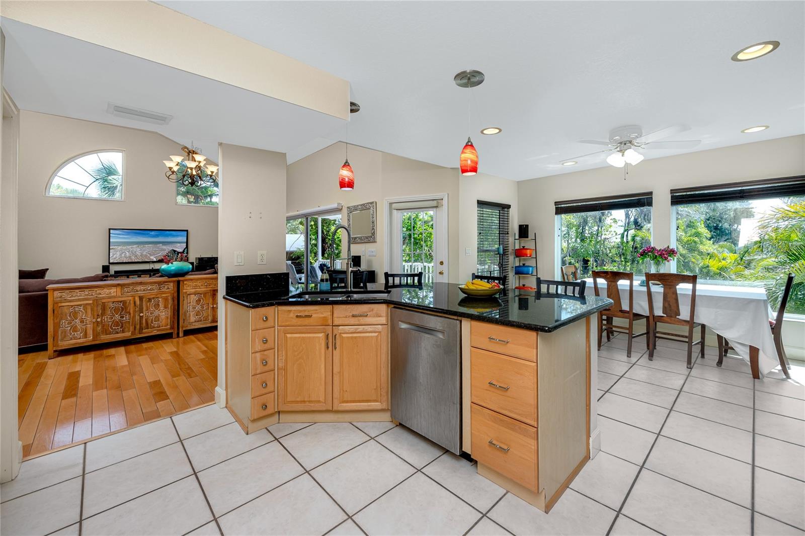 TIERRA VERDE UNIT 1 3RD REP - Residential
