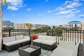 145 4TH AVENUE N 401