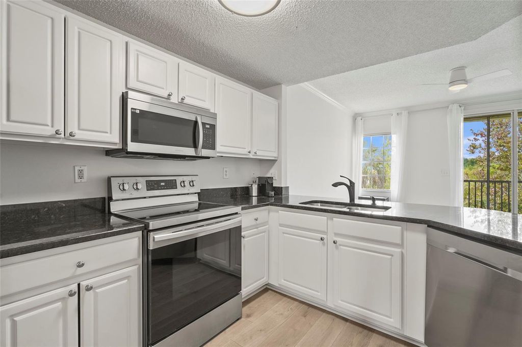 Photo of 5551 Bentgrass Drive #11-117, Sarasota, FL 34235 (MLS # A4659721)