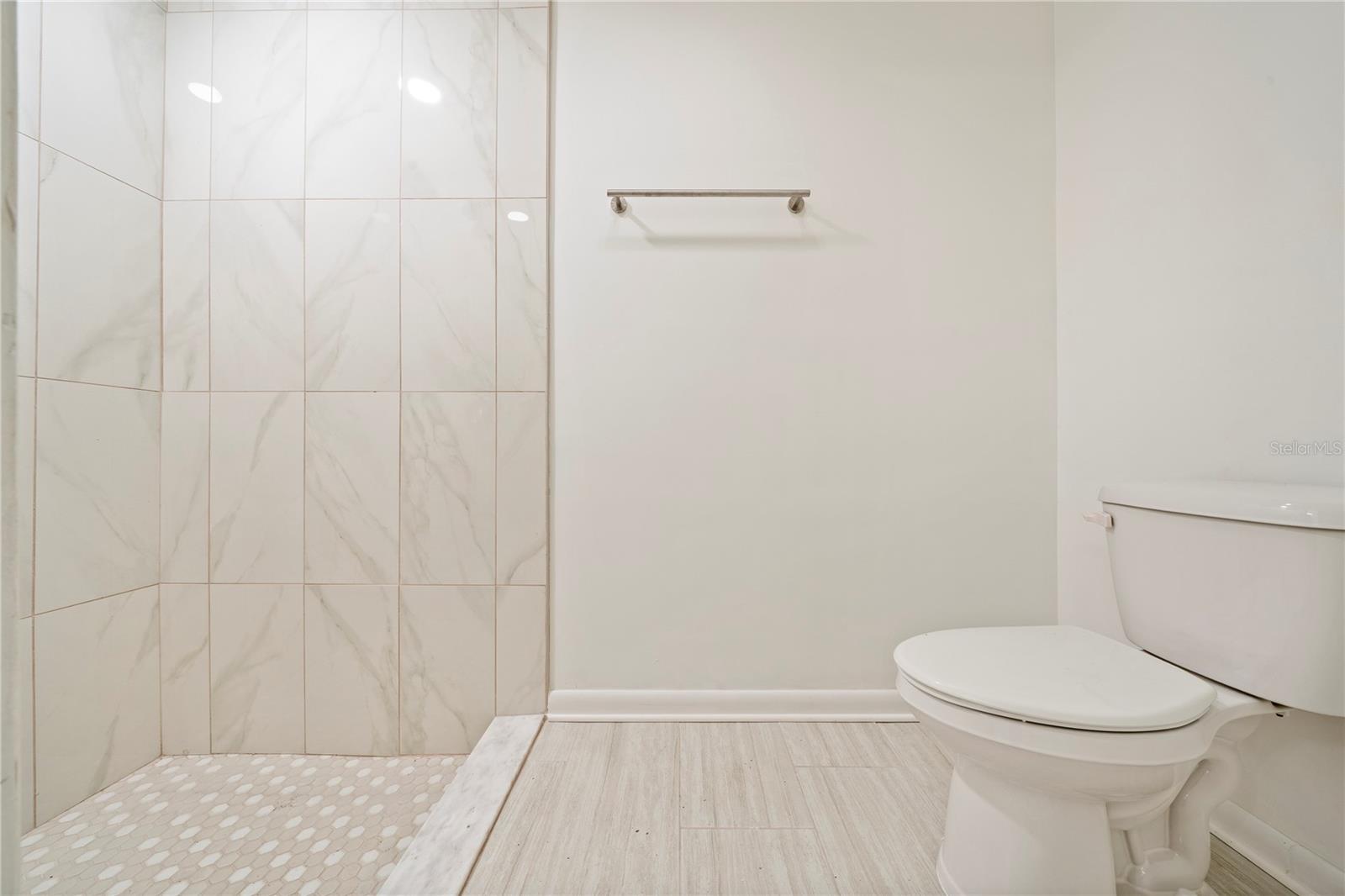 CARROLLWOOD SUB UNIT 2 - Residential