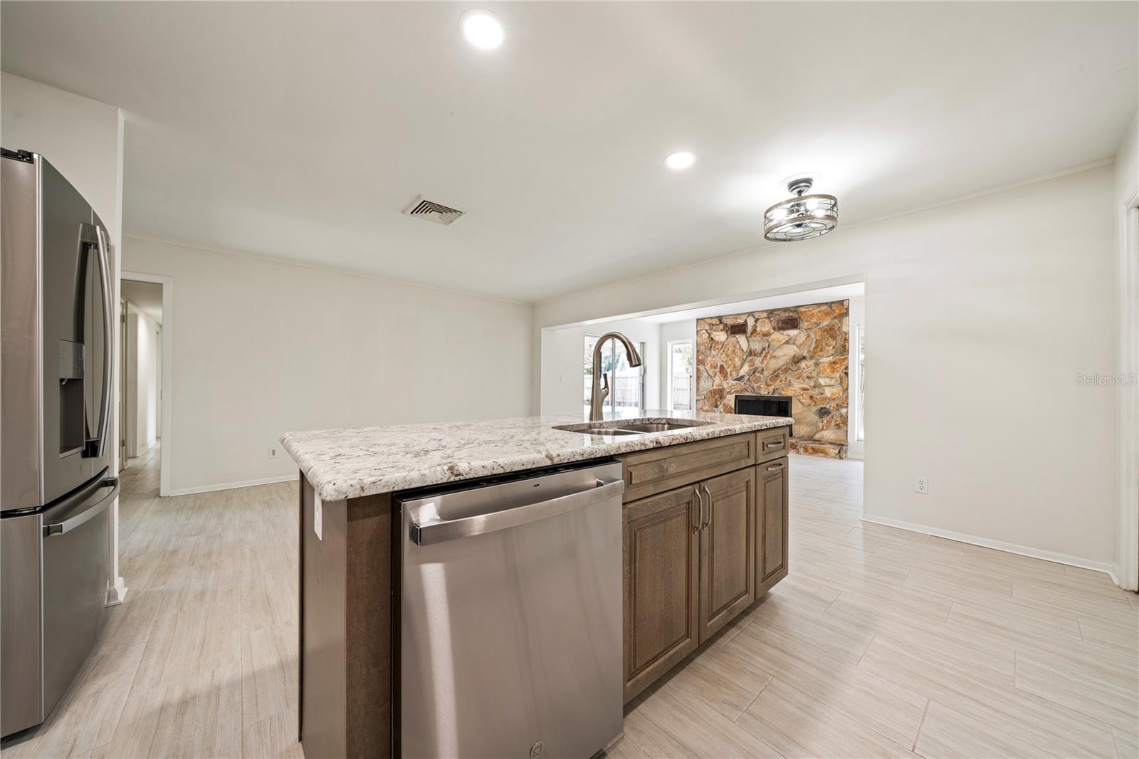 CARROLLWOOD SUB UNIT 2 - Residential