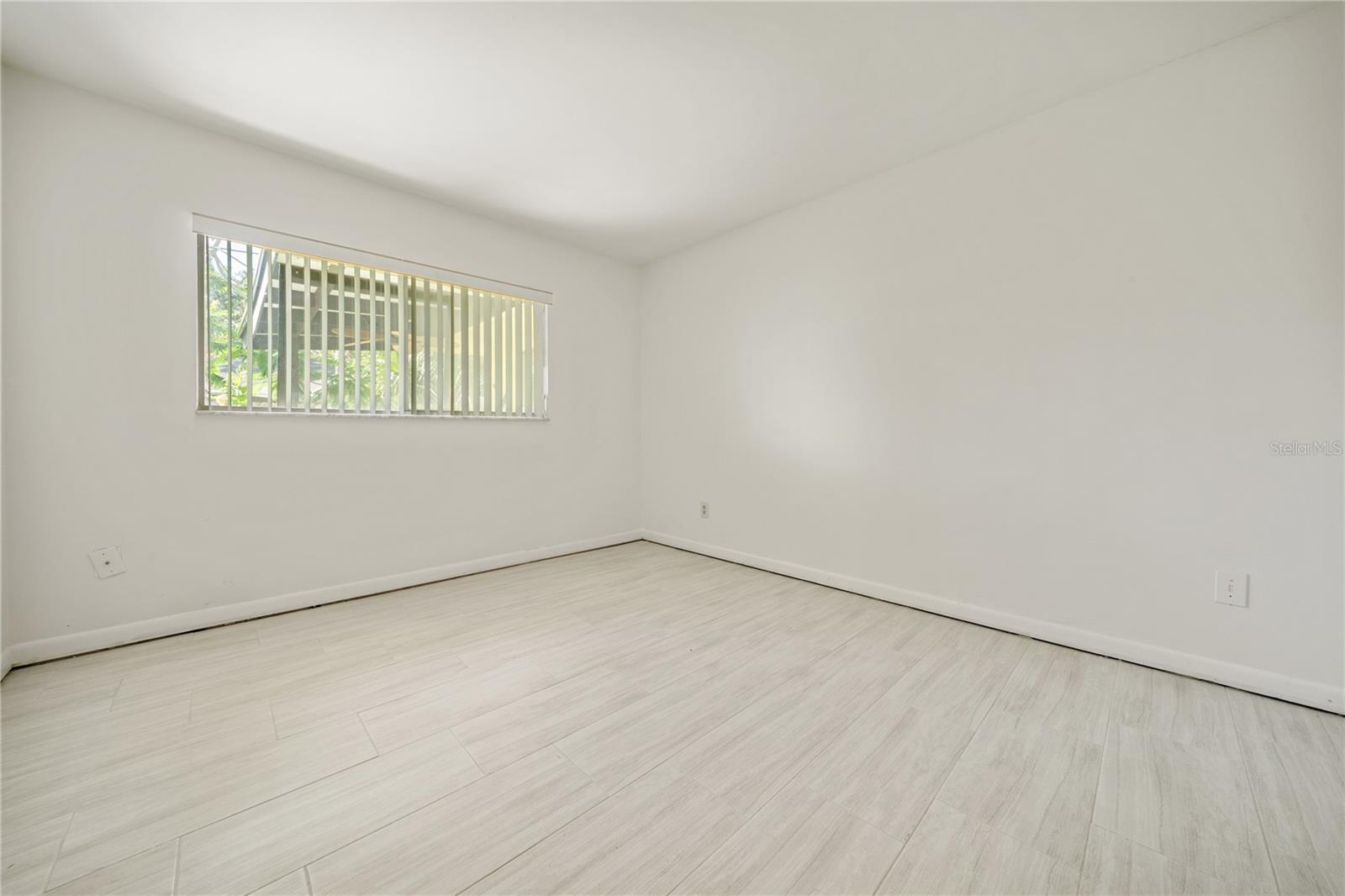 CARROLLWOOD SUB UNIT 2 - Residential