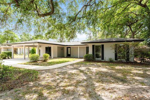 Photo of 10403 Lake Carroll Way, Tampa, FL 33618 (MLS # O6399632)