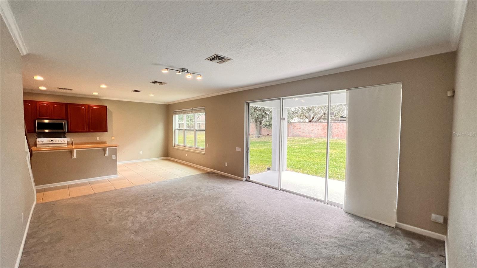 SPRING ISLE - Residential Lease