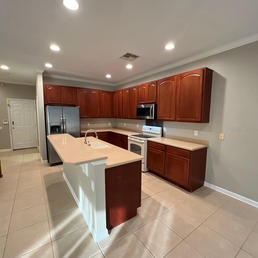 SPRING ISLE - Residential Lease