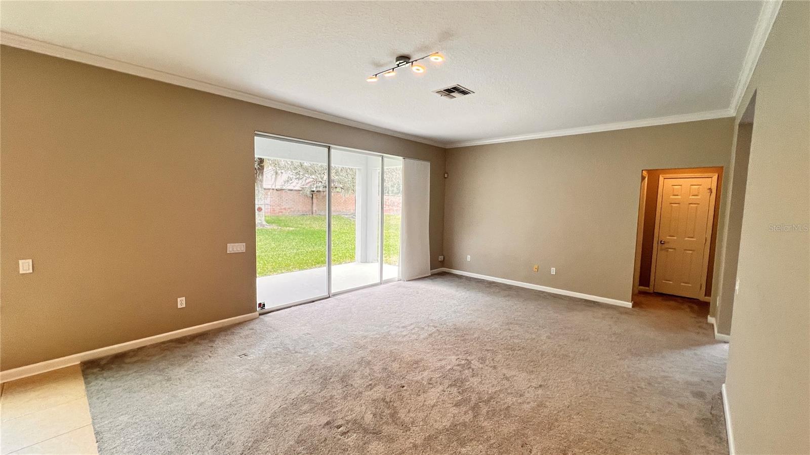 SPRING ISLE - Residential Lease