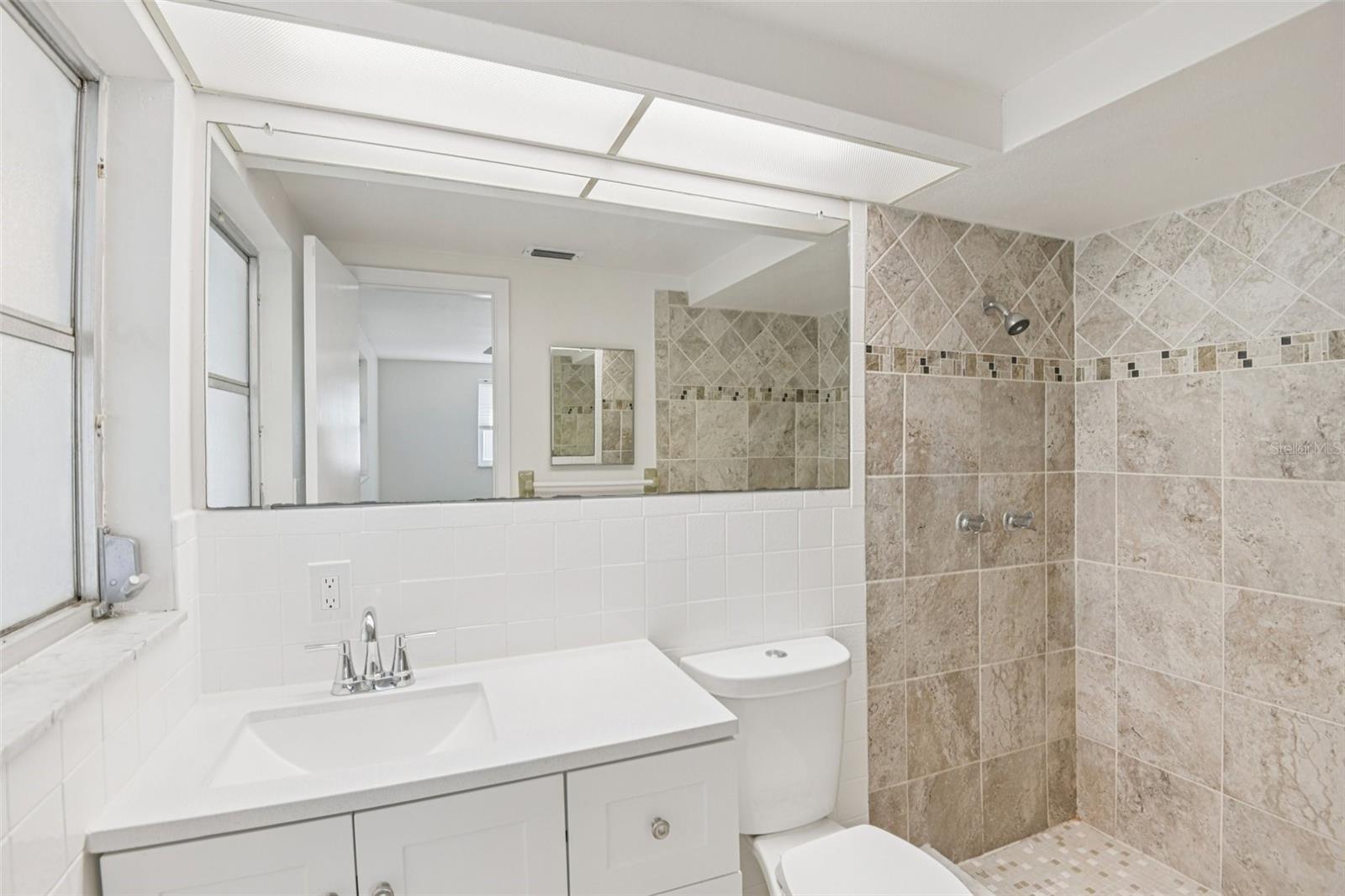 EMBASSY HILLS - Residential