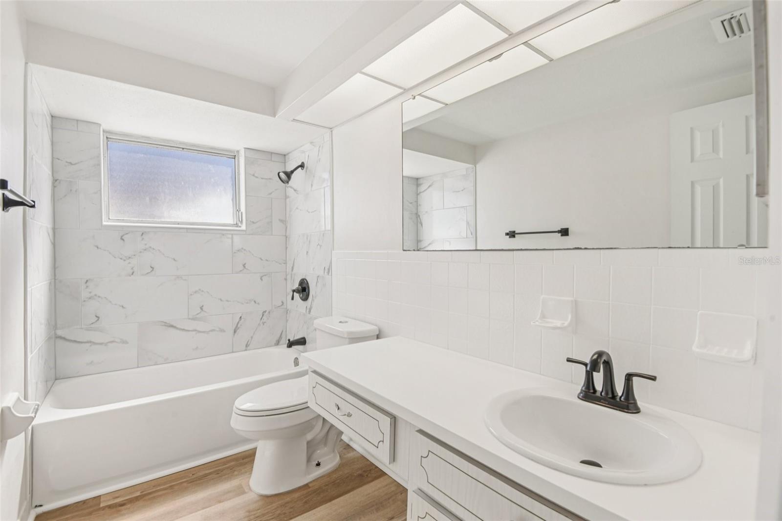 EMBASSY HILLS - Residential