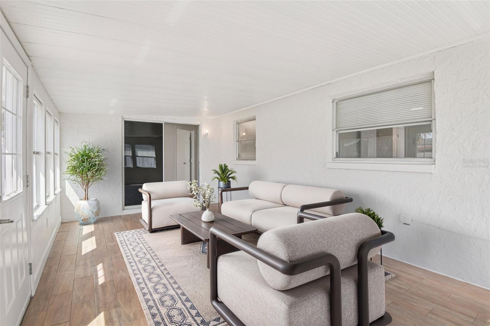 EMBASSY HILLS - Residential