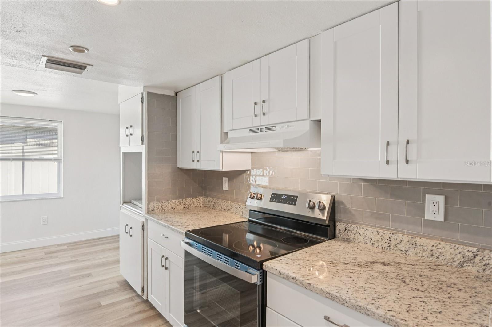 EMBASSY HILLS - Residential