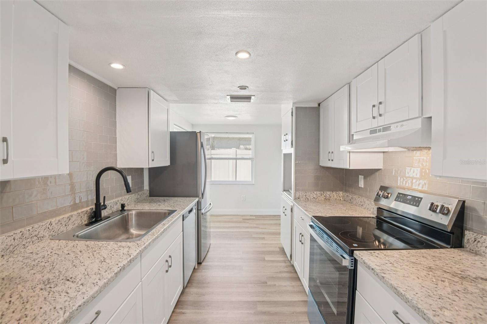 EMBASSY HILLS - Residential