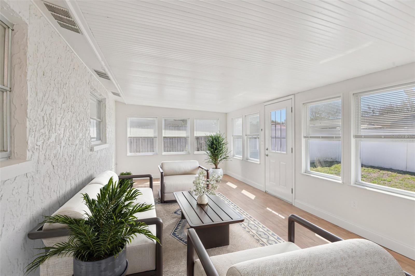 EMBASSY HILLS - Residential