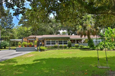 Photo of 4888 SW 7th Avenue Road, Ocala, FL 34471 (MLS # OM681557)
