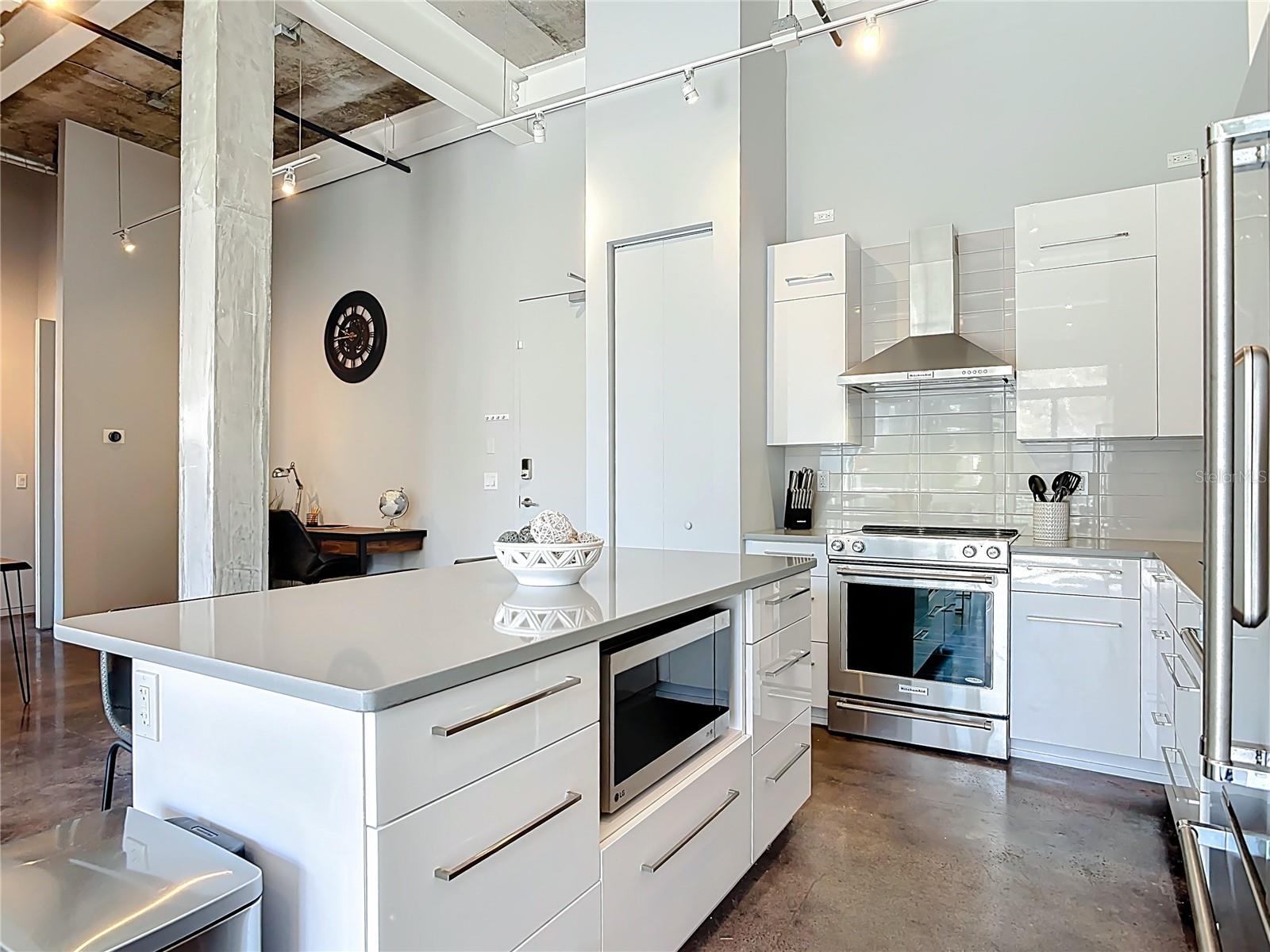 302 BROADWAY CONDO - Residential