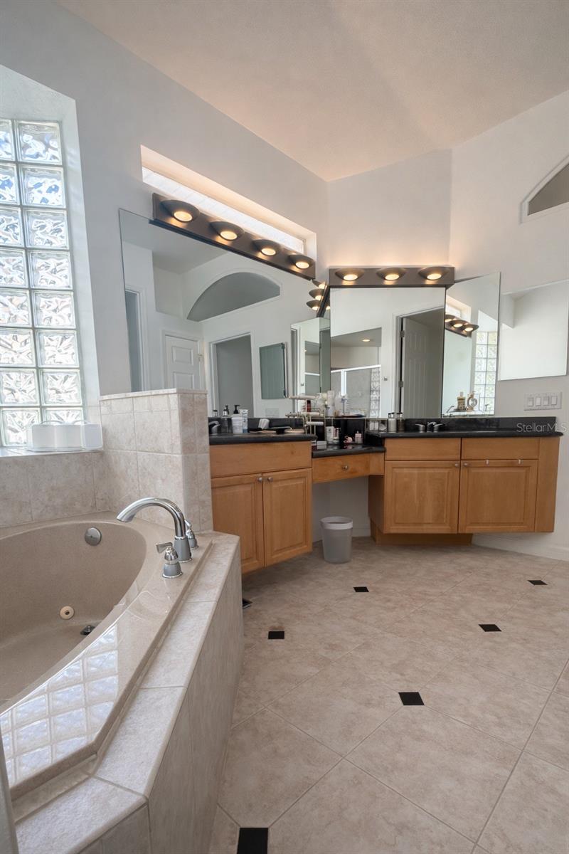 HERITAGE BAY PH 02 - Residential