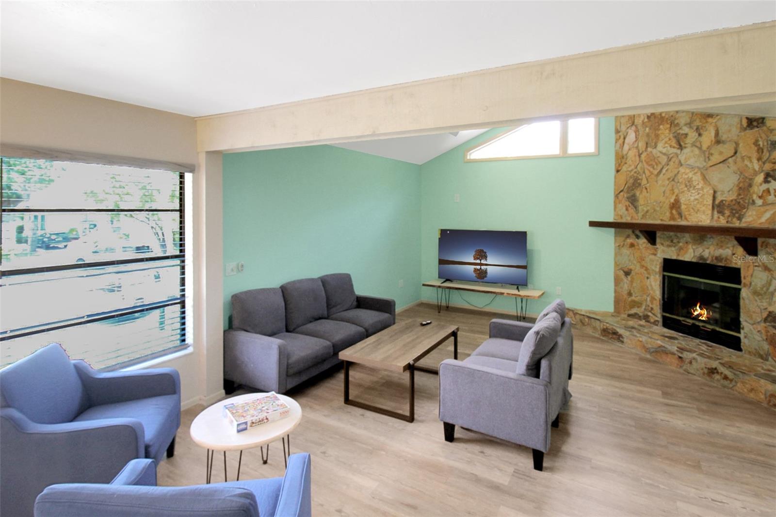 CONQUISTADOR BAYSIDE - Residential Lease